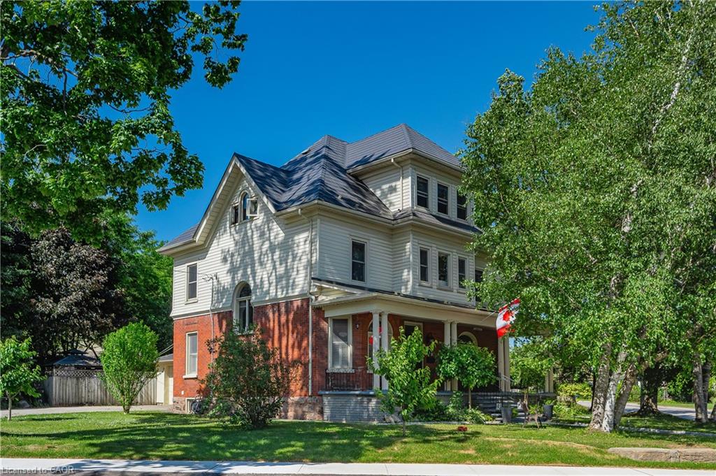 415 Wallace Ave N, North Perth, ON N4W 1L5