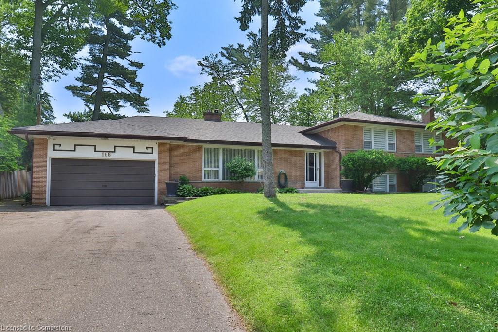 168 Breezy Pines Dr, Mississauga, ON L5B 1B4