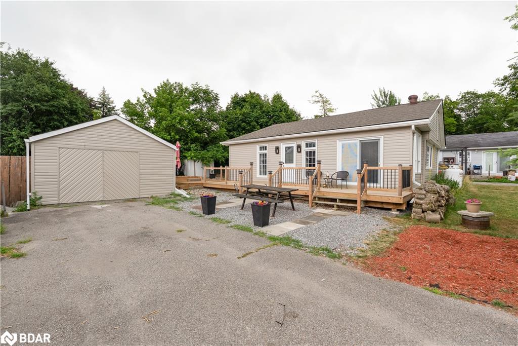 16 Third St, Kawartha Lakes, ON K0M 1L0