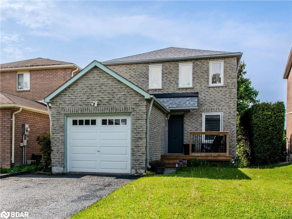102 Ferguson Dr, Barrie, ON L4N 7E5