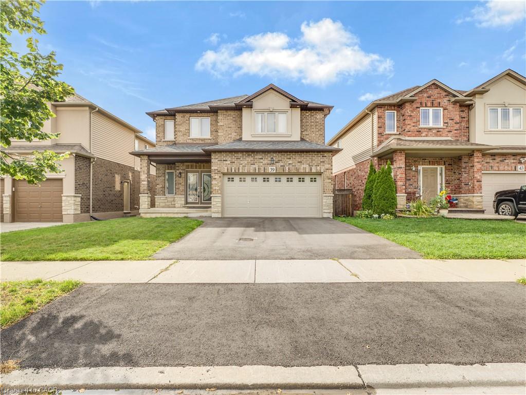 39 Ralfana Cres, Hamilton, ON L9A 0B5