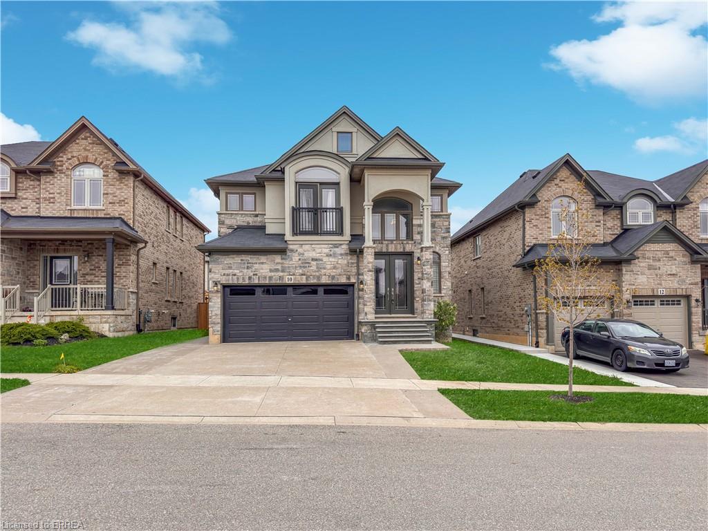 10 Vic Chambers Pl, Brant, ON N3L 0E7