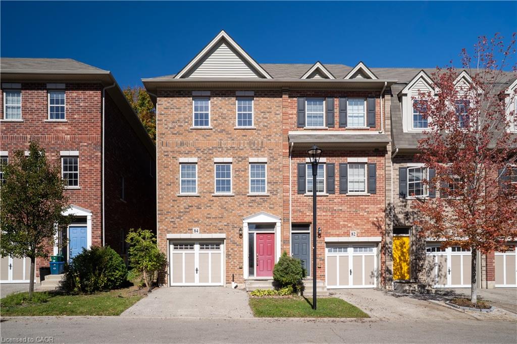 84 Robert Peel Rd, Kitchener, ON N2H 0B6