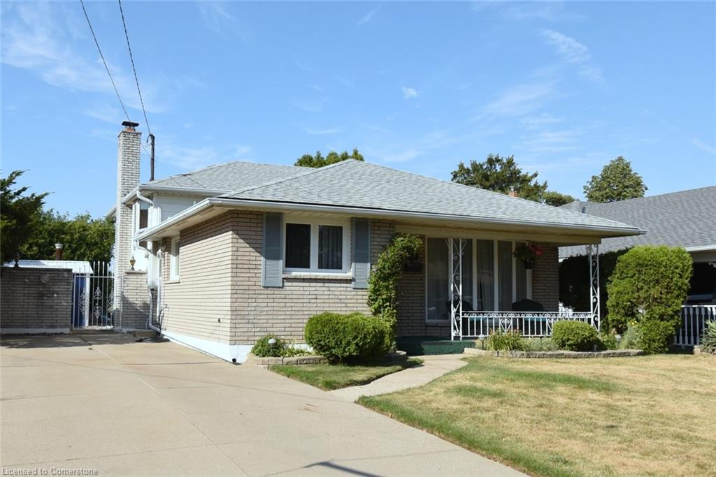 33 Dubarry Blvd, Hamilton, ON L8T 2V6