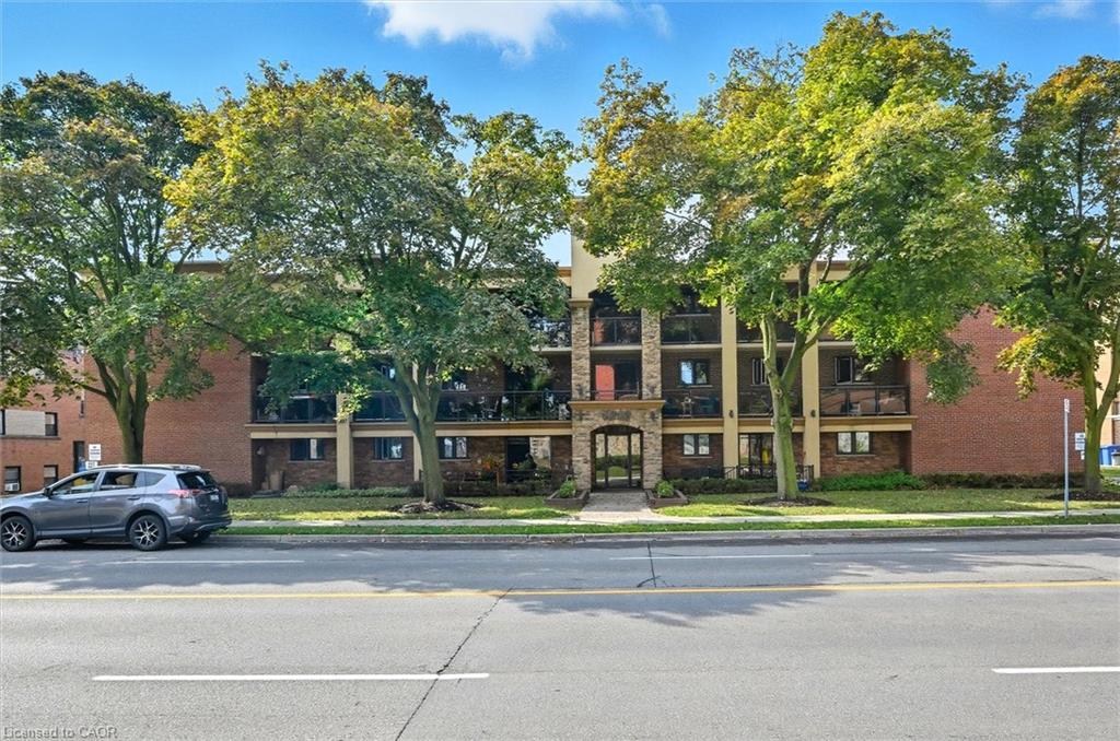 1212 Fennell Avenue E Unit 304, Hamilton, ON L8T 1T2