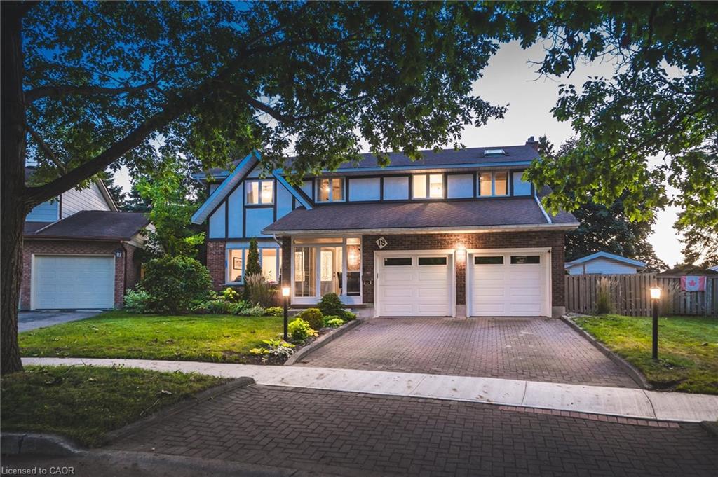 18 Westchester Pl, Kitchener, ON N2B 3M6