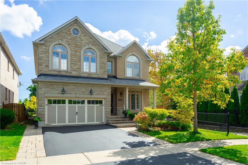2135 Devonshire Cres, Oakville, ON L6M 0G2