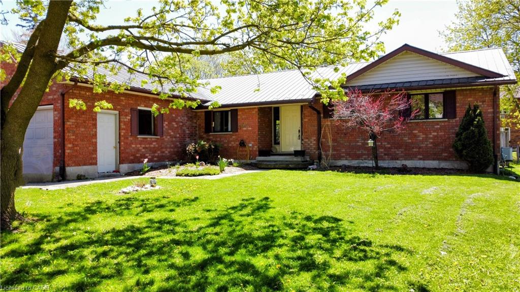 250 Boulton St, Minto, ON N0G 2P0