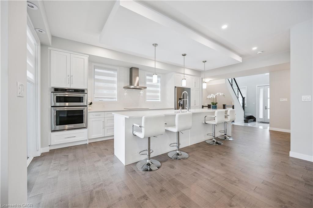 8 Ryder Ave, Guelph, ON N1G 4V5