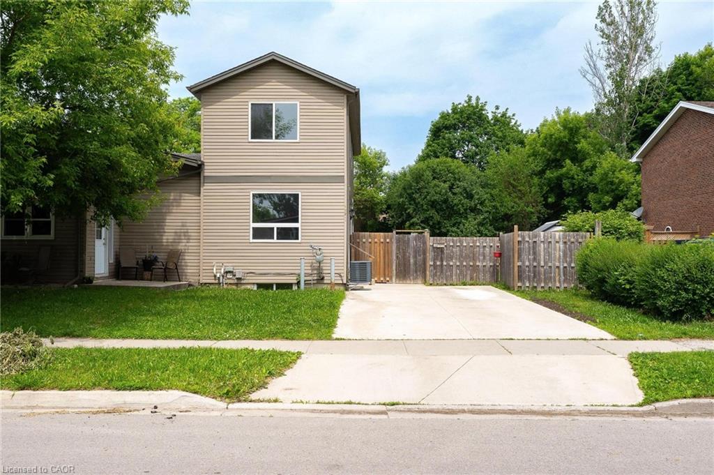 120 Jansen Ave, Kitchener, ON N2A 2L7