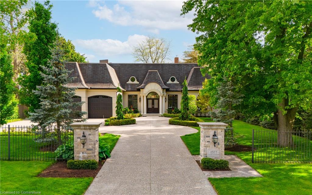 1577 Gloucester Rd, London, ON N6G 2S5