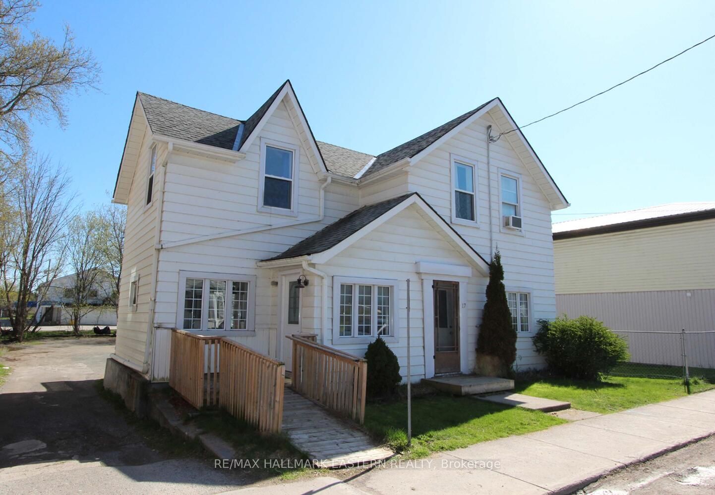 17 George St W, Havelock-Belmont-Methuen, ON K0L 1Z0