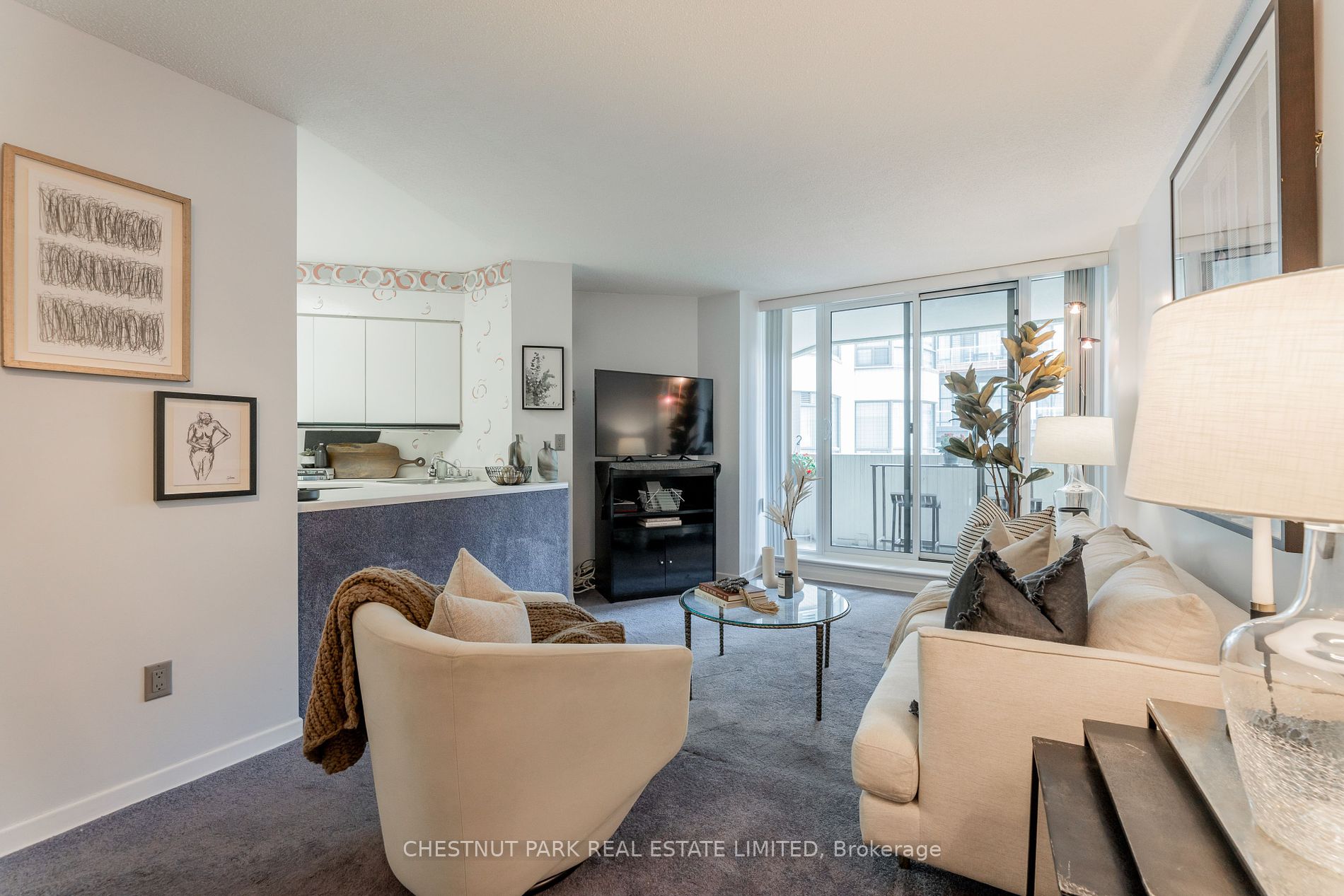 25 Maitland St #705, Toronto, ON M4Y 2W1