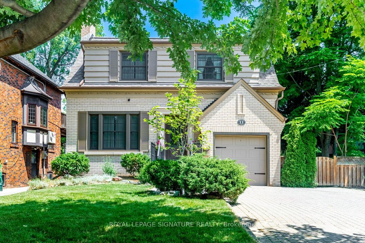 11 Kings Lynn Road, Toronto, ON M8X 2M9