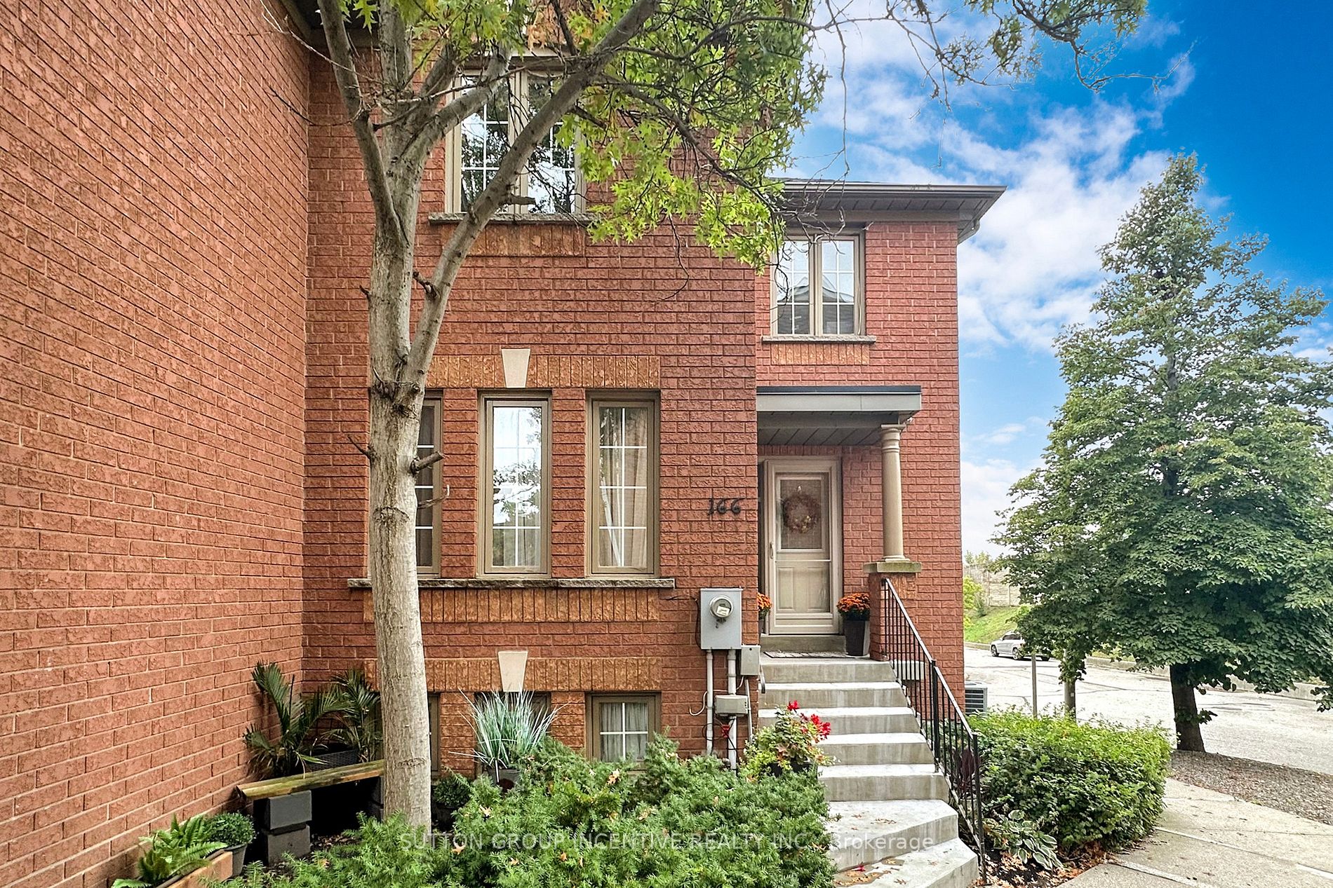 166 Rory Rd, Toronto, ON M6L 3G4 MLS W9369892 Houseful