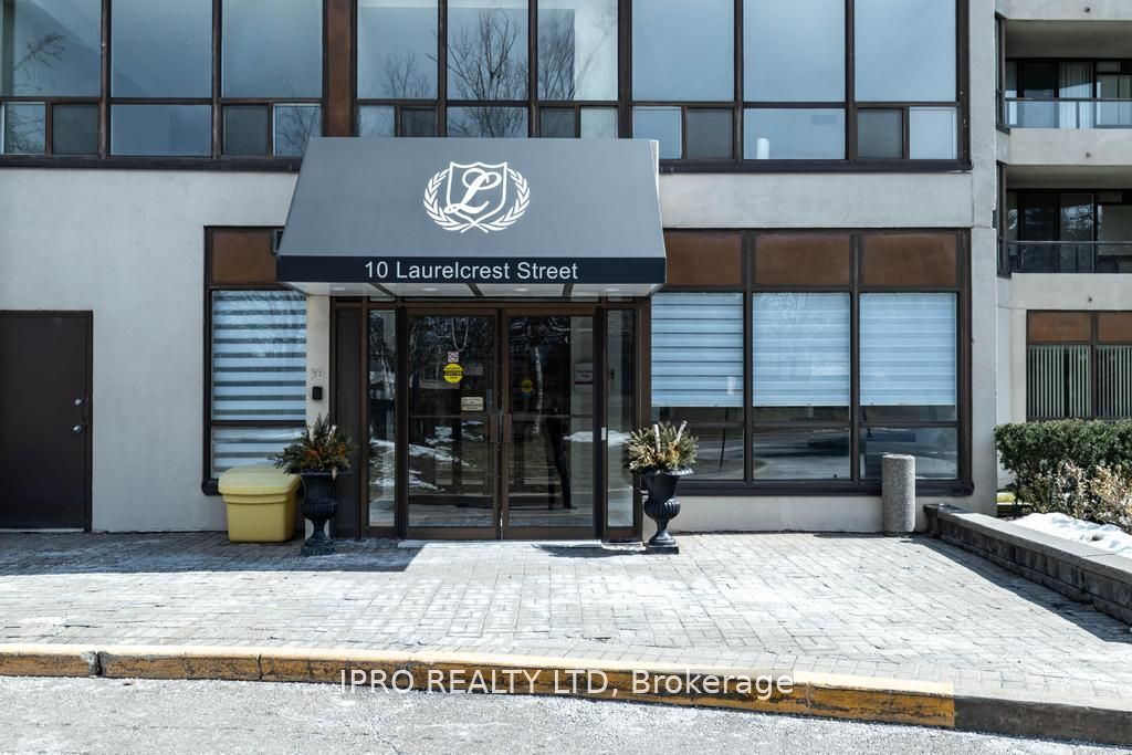 10 Laurelcrest St #909, Brampton, ON L6S 5Y3