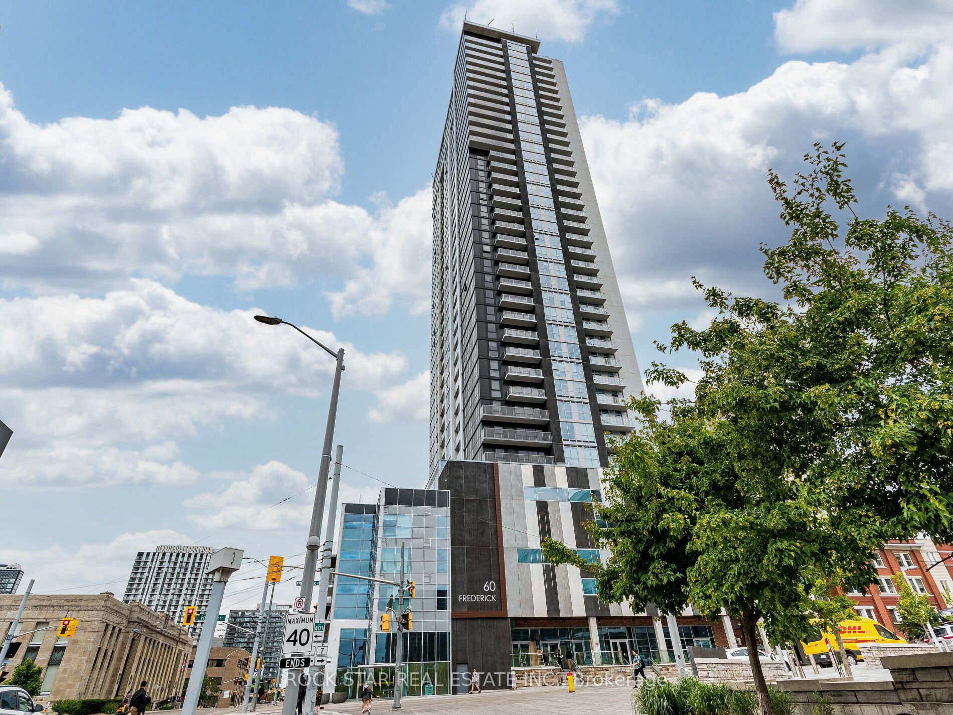 60 Frederick St #1409, Kitchener, ON N2H 0C7