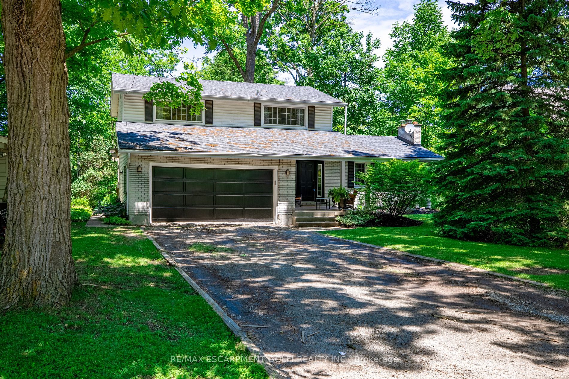 171 Lockhart Drive, St. Catharines, ON L2T 1W7