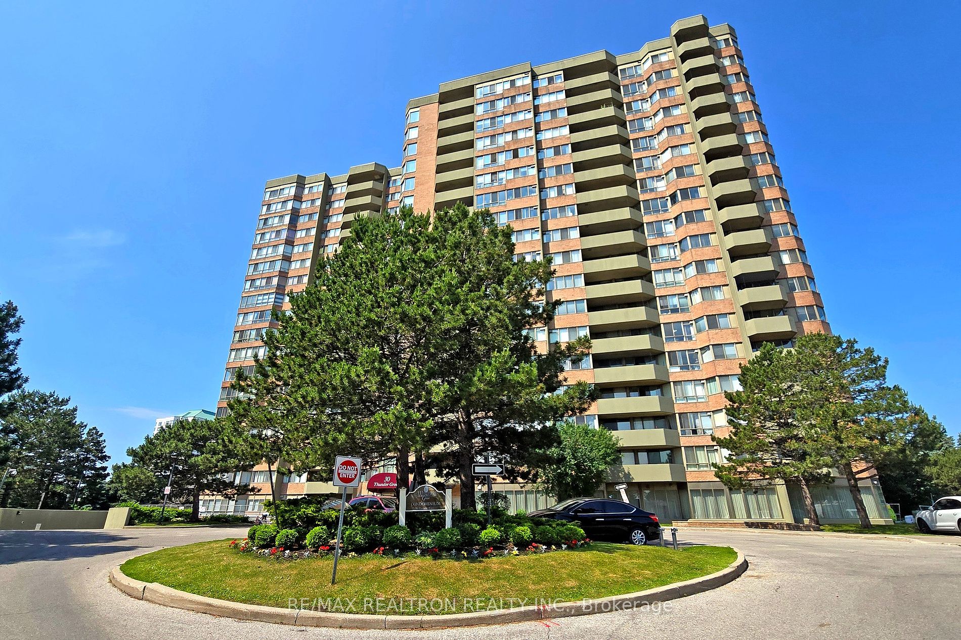 30 Thunder Grve #314, Toronto, ON M1V 4A3 | MLS #E9033313 | Houseful