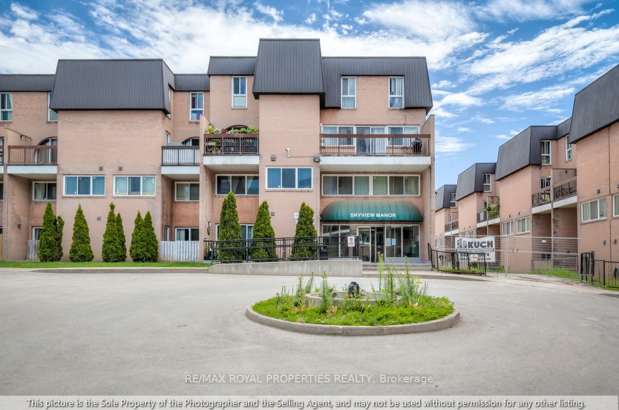 100 Mornelle Crt #1097, Toronto, ON M1E 4X2