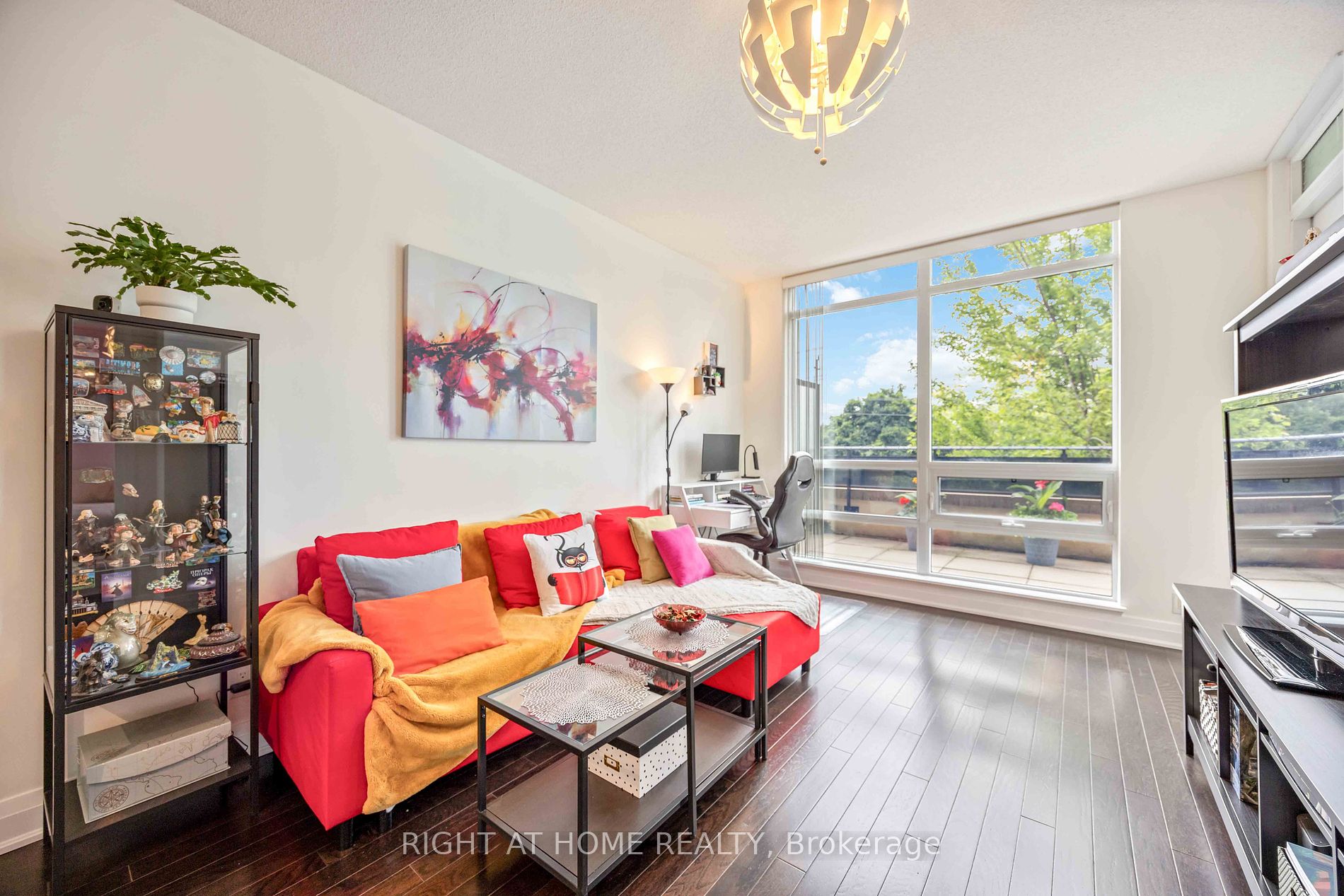 520 Steeles Ave W #310, Vaughan, ON L4J 0H2