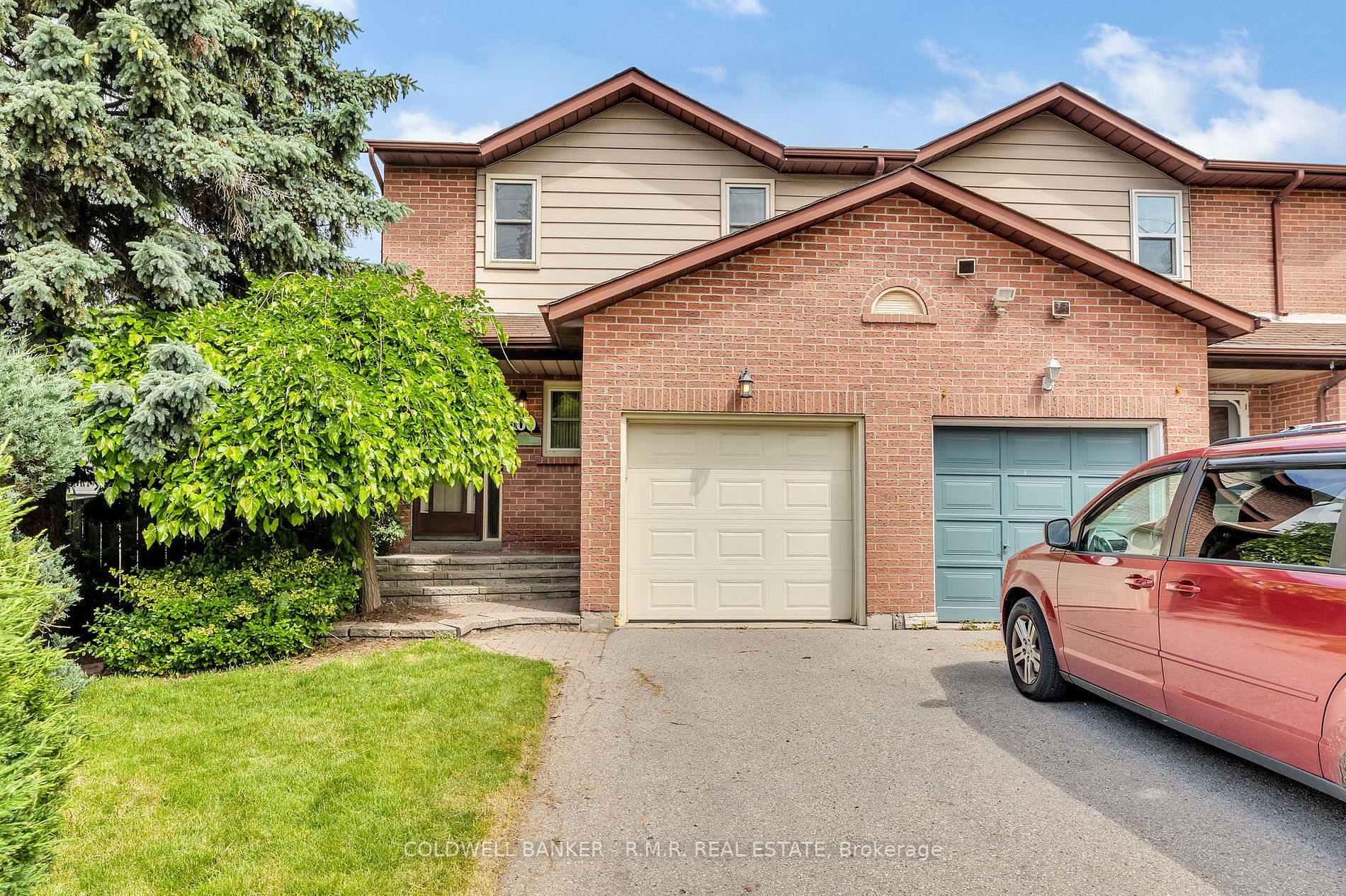 100 Watson Street East, Whitby, ON L1N 1A4