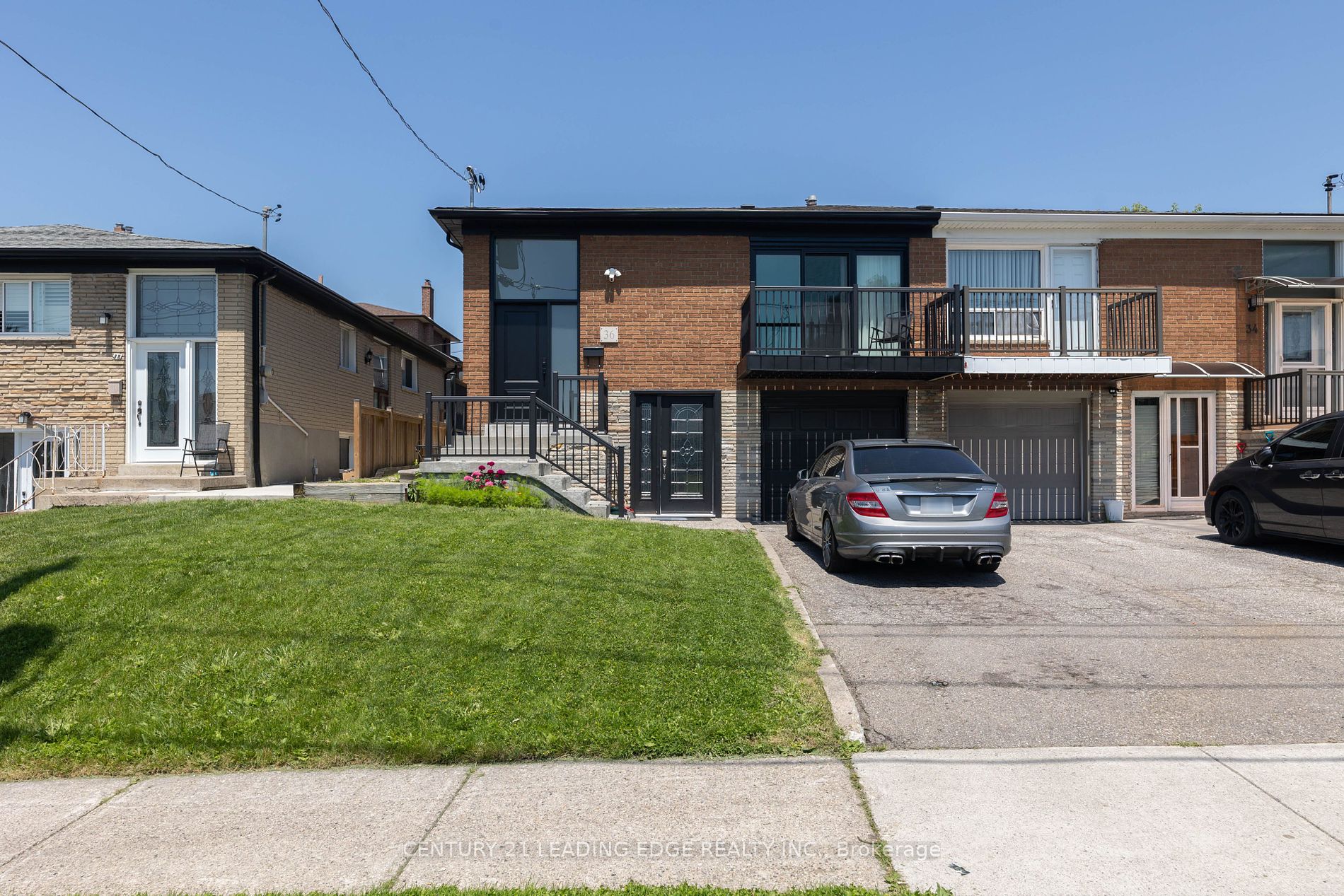 36 Dovehouse Avenue, Toronto, ON M3J 1A2