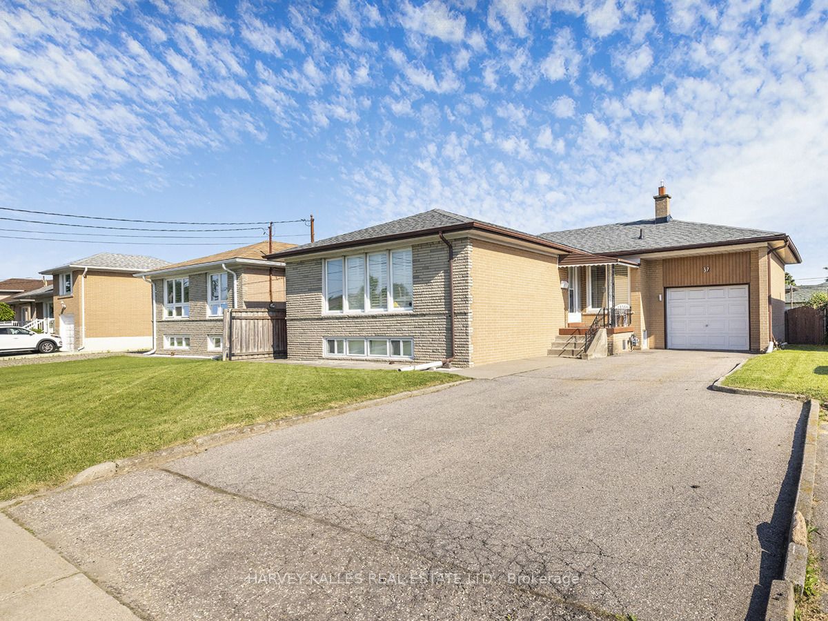 37 Sparrow Avenue, Toronto, ON M6A 1L5