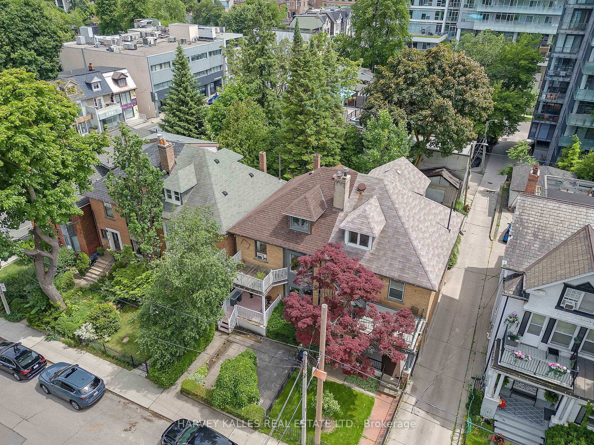 7 Chicora Avenue, Toronto, ON M5R 1T7